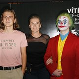 Na premiru filmu Joker pila zpvaka v doprovodu syna Arthura, kter se...