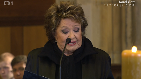 Jiina Bohdalová pi smutením projevu