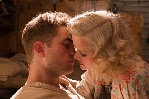 Robert Pattinson a Reese Witherspoon
