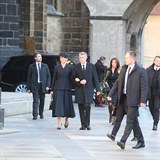 Do Katedrly dorazil premir Andrej Babi s manelkou Monikou.