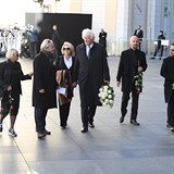 No Name, Miloš Zapletal s manželkou a Alexandrem Hemalou a jeho paní