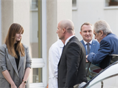 Prezidenta Zemana do nemocnice doprovodila také jeho dcera Kateina.