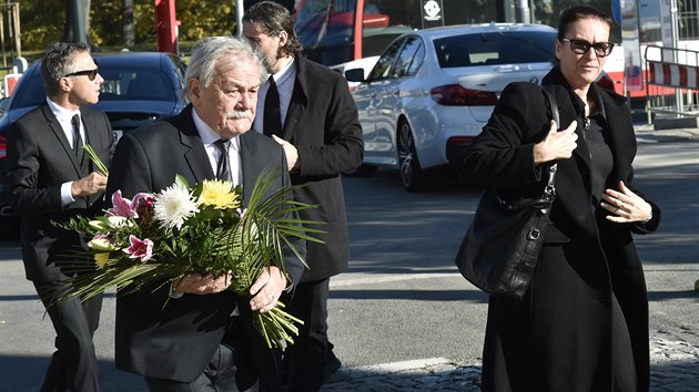 Prof. MUDr. Marek Trn�ný, CSc., p�ednosta I. interní kliniky V�eobecné fakultní nemocnice v Praze