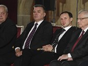 Na snímku jsou (zleva) léka Lubo Petruelka, podnikatel Vladimír Plail,...
