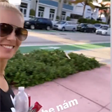 Simona Krainová řádí na Miami Beach.