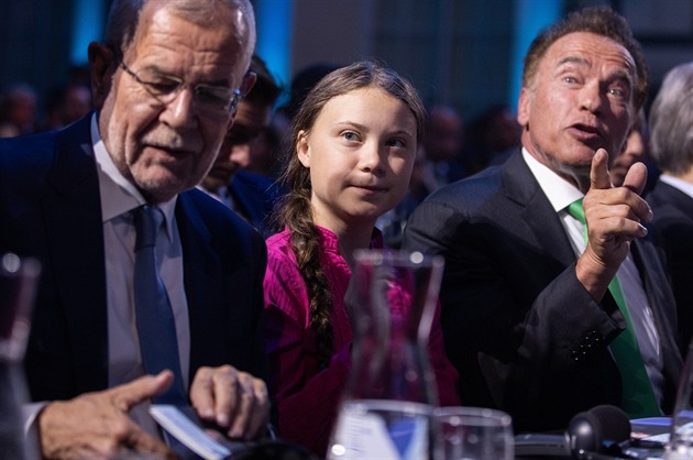 Greta Thunberg s Arnoldem s Schwarzeneggerem.