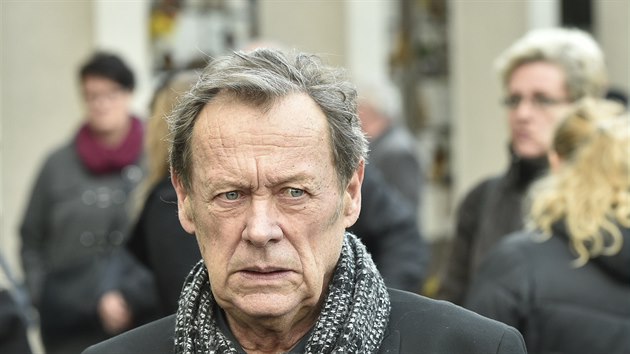 Dorazil i Old�ich Vízner.