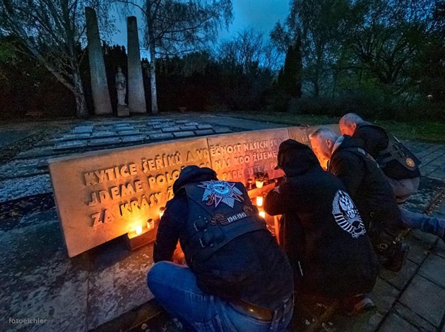 Jaroslav Foldyna zveejnil tyto fotografie na Duiky.