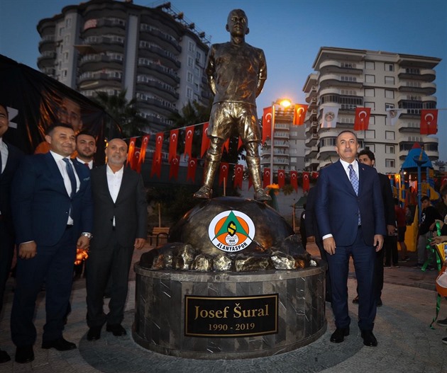 V Turecku uctili památku Josefa Šurala velkolepým způsobem.