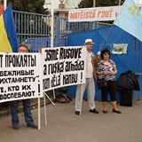 Snímek z protestu před Matějskou poutí.