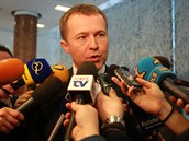 Miliardá Martin Roman a bývalý premiér Mirek Topolánek jsou si blízcí u adu...