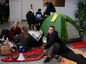 Studenti filozofické fakulty Karlovy univerzity stávkovali za klima. V budov...