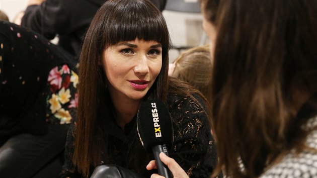 Sandra ráda vzpomíná na natáení seriálu Bylo nás pt, kde hrála po boku...