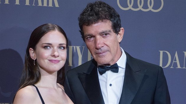 Táta a dcera. Antonio Banderas me být na Stellu mimoádn pyný.