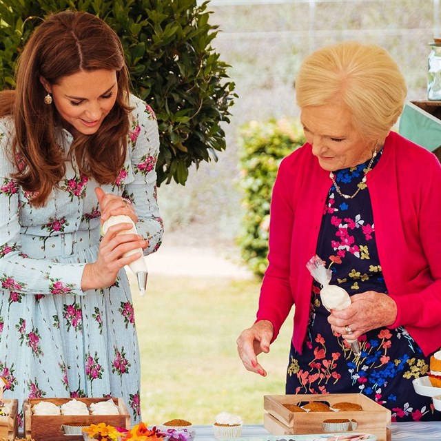 Kate Middleton s kulinskou ikonou Mary Berry