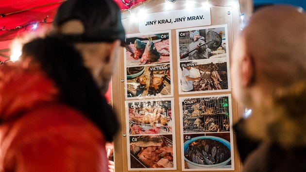 S váno�ním prodejem ps� u� mají aktivisté v Brn� svou zku�enost.