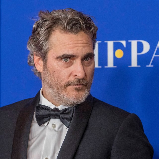 Joaquin Phoenix se s kolegy zrovna nepral.