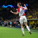 Tom Souek slav gl na stadionu Borussie Dortmund.