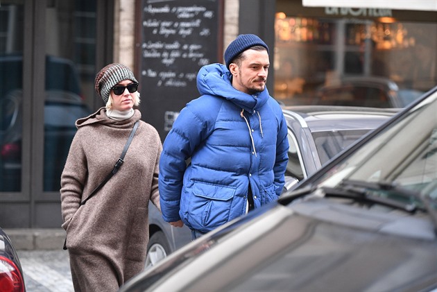 Orlando Bloom a Katy Perry vyrazili na jídlo do italské restaurace v centru...