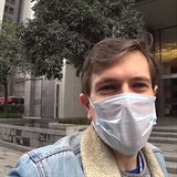 Lukáš Codr pracuje v Číně jako videoherní novinář. Panikařit v Číně podle něj...