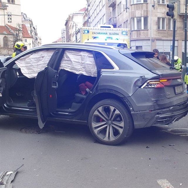Při nehodě dvou žen v Žitné ulici si naštěstí nevyžádala žádná vážnější zranění.