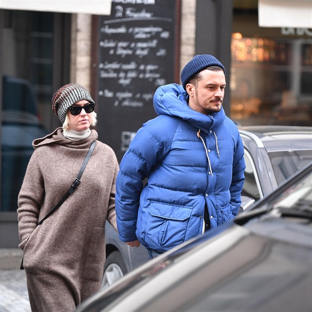 Orlando Bloom a Katy Perry vyrazili na jdlo do italsk restaurace v centru...