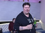 V karaoke baru na I.P. Pavlova pil pedevím pivo a bílý rum. Drinky si dokonce...