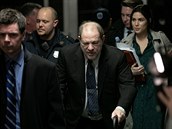 Jessica Mannová u soudu s Weinsteinem utrpla debakl.