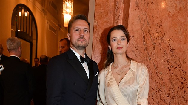 Marika �oposká s man�elem Petrem �echákem poprvé ve spole�nosti od narození...