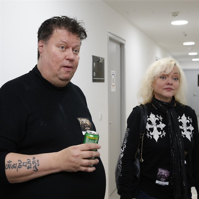 Timo Tolkki vzal Dominiku Gottovou na koncert heavy metalov kapely HammerFall....