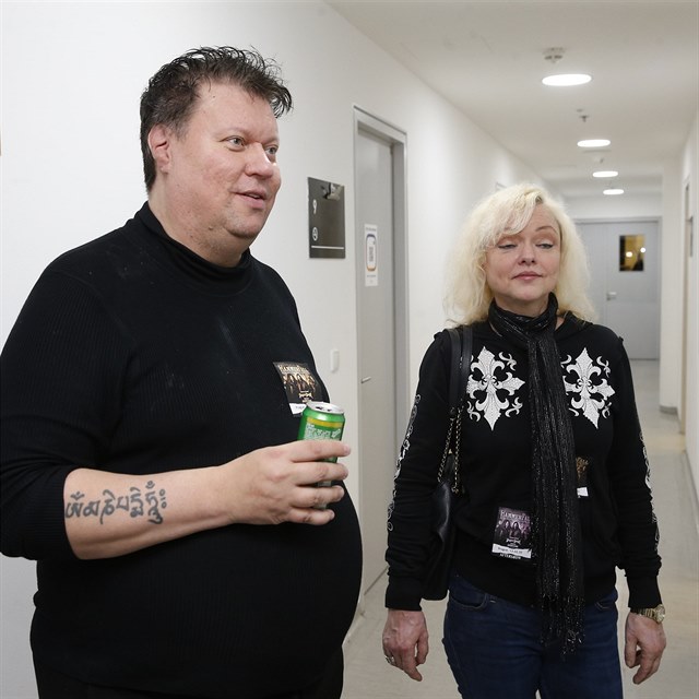 Timo Tolkki vzal Dominiku Gottovou na koncert heavy metalov kapely HammerFall....