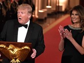 Donald a Melania Trumpovi poádali v Bílém dom bál.