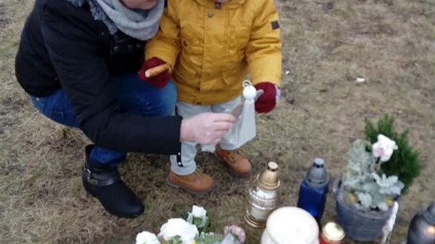 Lidé v Lounech uctili památku Marka, kterého ped rokem utýral otím.