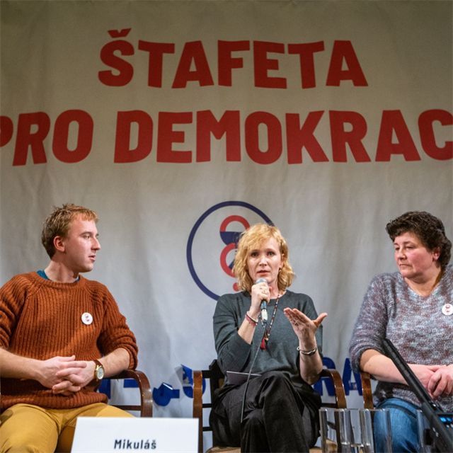 Milion chvilek a Štafeta pro demokracii v Měšťanské besedě v Plzni