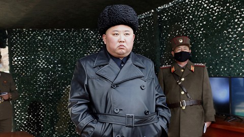 Kim ong-un rouku nepotebuje, jeho generálové ano!