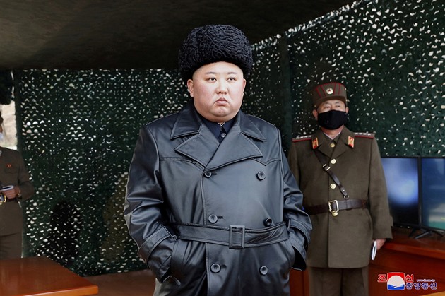 Kim Čong-un roušku nepotřebuje, jeho generálové ano!