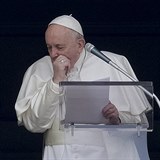 Vliv nemoci byl na papei vidt i pi veejnch vystoupench, kdy mezi lidi na...