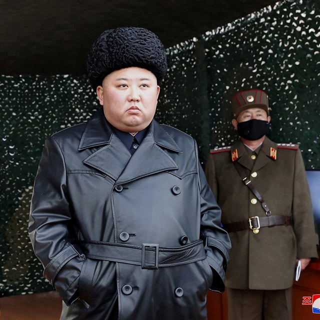 Kim ong-un rouku nepotebuje, jeho generlov ano!