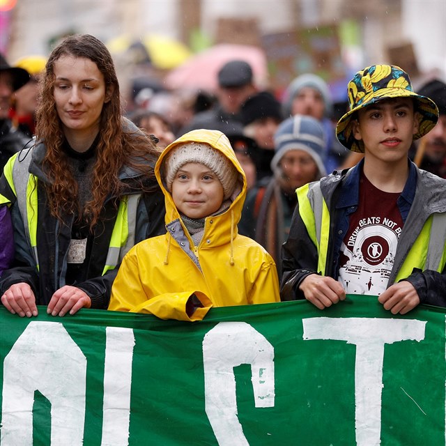 Po Gretin protestu zstala ped bristolskou univerzitou spou.