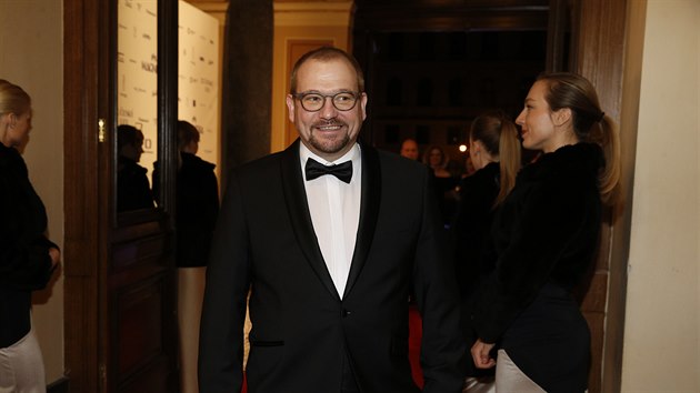 Marek Taclík vydlává na Instagramu. Hrozí mu za to ale milionová pokuta. 