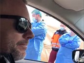 Milan Surina sdílel na facebooku video, kde se oste poutí do léka, kteí ho...