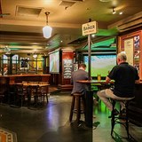 Australané musí v restauracích a hospodách udržovat odstup 1,5 metru.