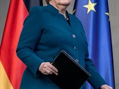 Angela Merkelová musala do karantény.