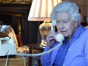 Audience Borise Johnsona u královny probhla po telefonu.
