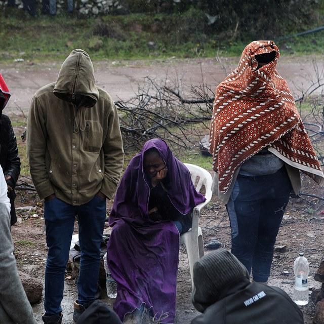 Na Lesbos pijdj stle dal migranti.