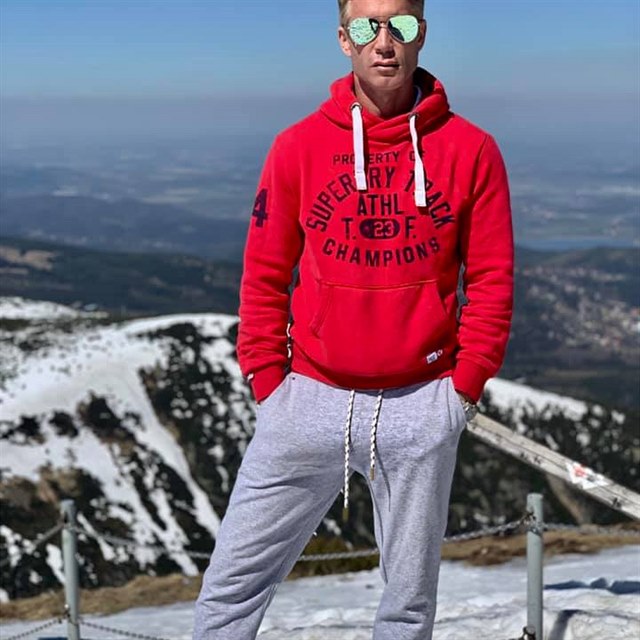 Robert tak� r�d podstupuje r�zn� �pravy.