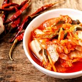 Korejsk kimchi si bez vtch obt mete vyrobit i doma.
