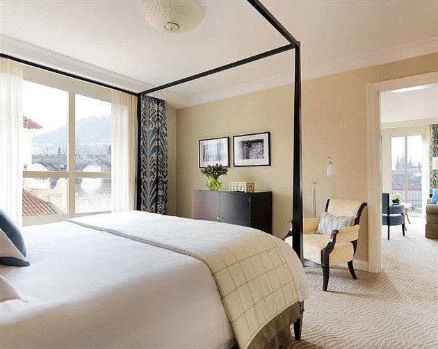 Ubytování v luxusních praských hotelech bude nyní pro echy mnohem dostupnjí.