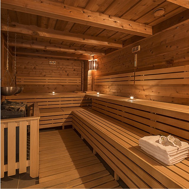 ei se 25. kvtna budou moct vrtit do saun a wellness center. Men teploty...