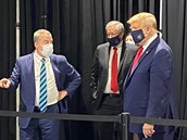Donald Trump s maskou